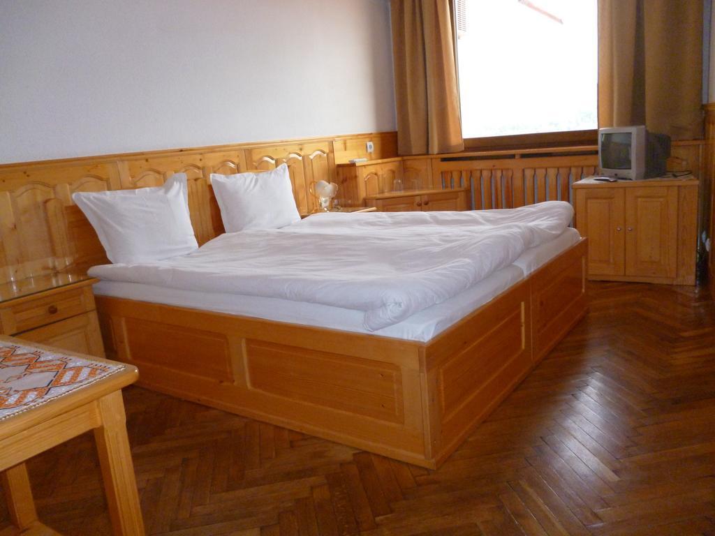 Hotel Comfort Велико-Тырново Номер фото